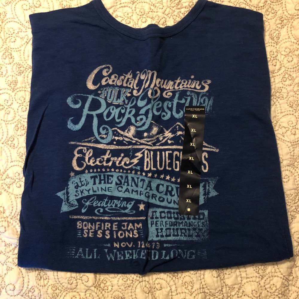 Lucky Brand T-shirt